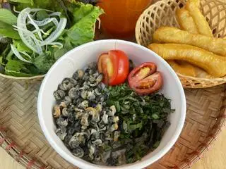 Hình ảnh Bún ốc nhỏ