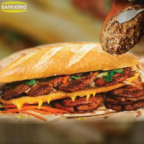 Hình ảnh Combo bánh mì chả bò nướng và sữa đậu