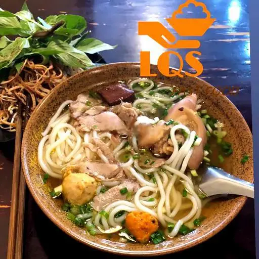 Hình ảnh Bún Bò Huế Bát Đầy Đủ