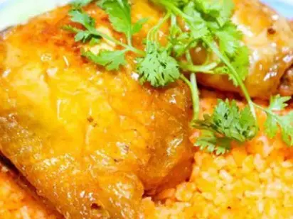Hình ảnh Cơm gà xối mỡ lớn