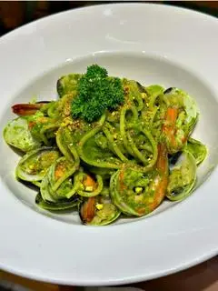 Hình ảnh Mì Ý Hải Sản Sốt Pesto