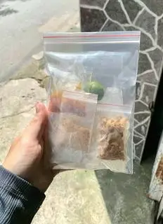 Hình ảnh Bánh tráng dẻo - muối nhuyễn sate tắc - hành phi
