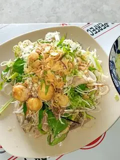 Hình ảnh Gỏi lòng gà trứng non