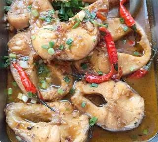 Hình ảnh CƠM + CÁ LÓC KHO.