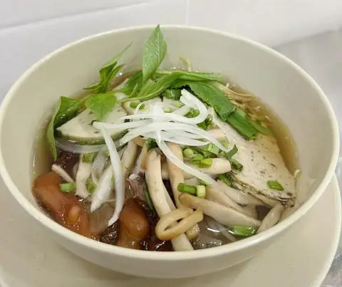 Hình ảnh Phở Nấm tươi chay