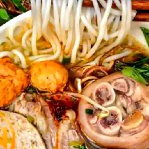 Hình ảnh Bún Bò Huế Bát Đặc Biệt