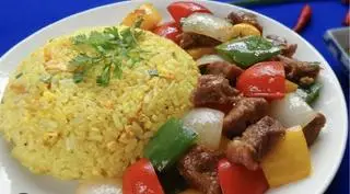 Hình ảnh cơm bò lúc lắc 
