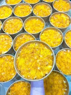 Hình ảnh bánh bông lan trứng muối