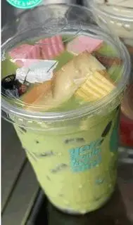 Hình ảnh Trà sữa Thái xanh full topping