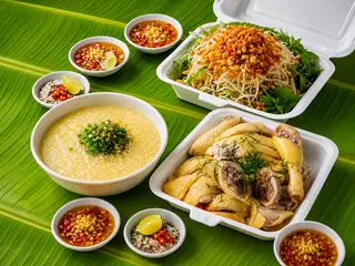 Hình ảnh Gỏi gà góc tư 2 người ăn - 1 phần cháo lớn