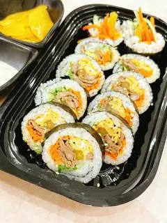 Hình ảnh Kimbap bò