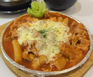 Hình ảnh Gà Cay Phô Mai Kéo Sợi
