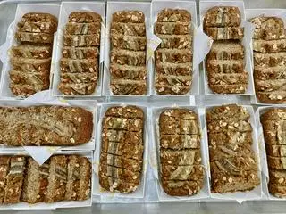 Hình ảnh Bông lan chuối 300g