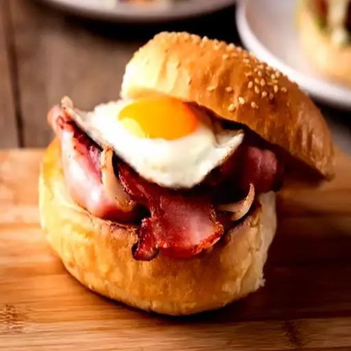 Hình ảnh Bacon & egg  roll