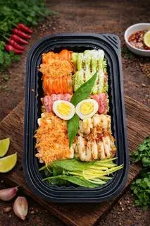 Hình ảnh Bánh Tráng Cuốn Ngũ Vị Chấm sốt bò omai Nhà Gỗ