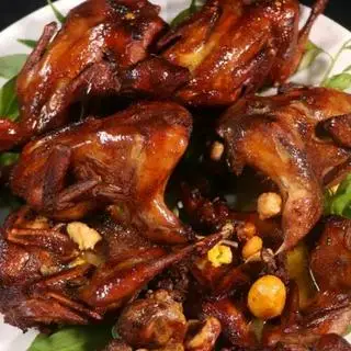 Hình ảnh 10 cút chiên bơ 