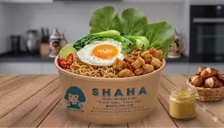 Hình ảnh mì trộn thập Cẩm ( trứng chả cá xúc xích tốp mỡ)