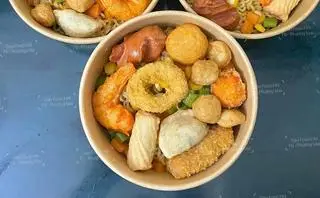 Hình ảnh Sét mỳ trộn thập cẩm ăn là thích