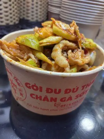 Hình ảnh Chân gà sốt Thái ( phần lớn )