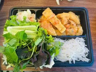 Hình ảnh Bánh Tôm Cuốn
