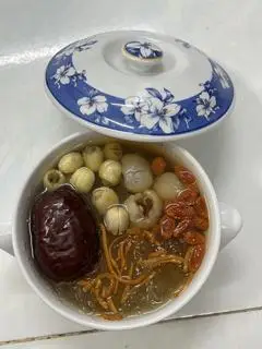 Hình ảnh yến chưng nguyên thố