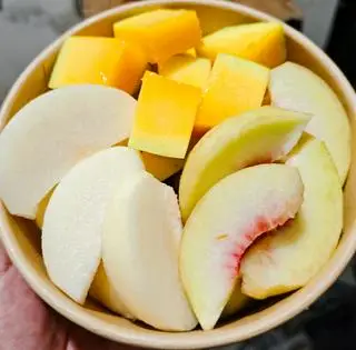 Hình ảnh Mix Xoài + Hồng giòn + Cóc