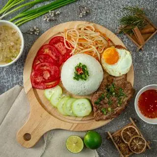 Hình ảnh Cơm tấm sườn trứng
