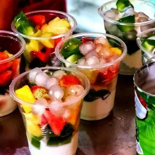 Hình ảnh Thạch lá nếp hoa quả