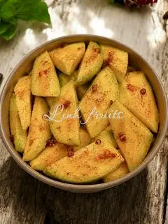Hình ảnh xoài tứ quý lắc muối ớt