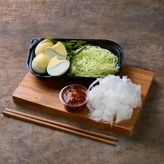 Hình ảnh Bánh tráng trứng vữa chấm muối sệt