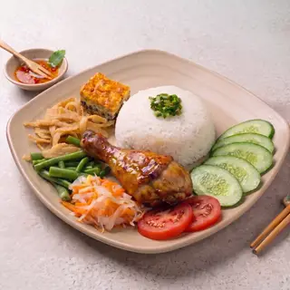 Hình ảnh Cơm Tấm Gà Bì Chả