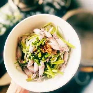 Hình ảnh Bún Thái mực