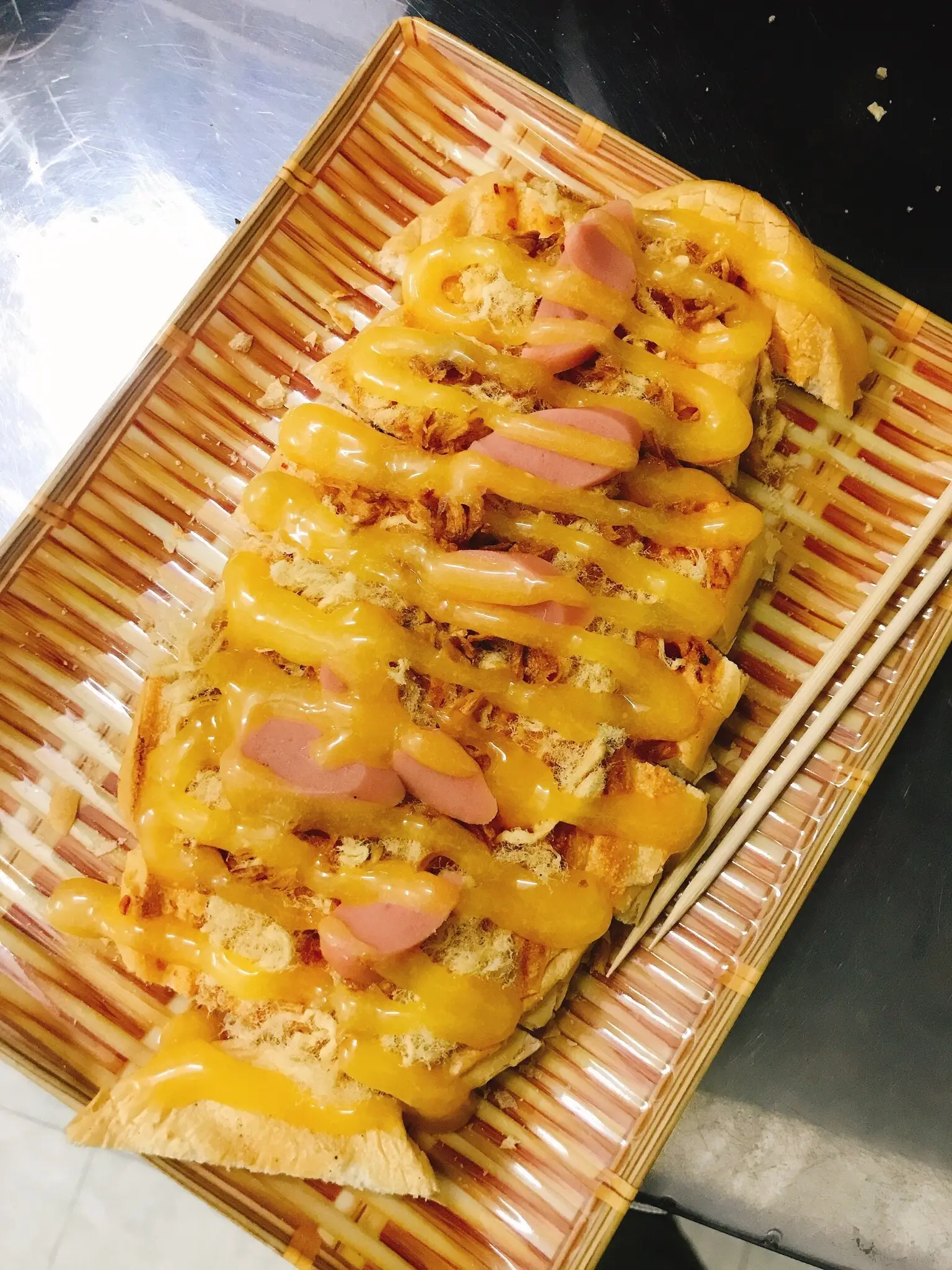 Hình ảnh Bánh mì nướng sốt kem bơ phô mai ( suất bé - 1 phần