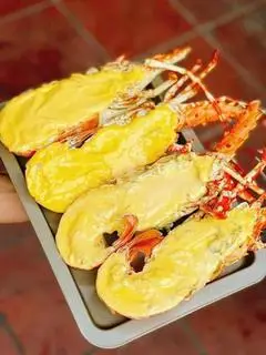 Hình ảnh tôm hùm sốt trứng muối 1 con 0,6 Lạng 