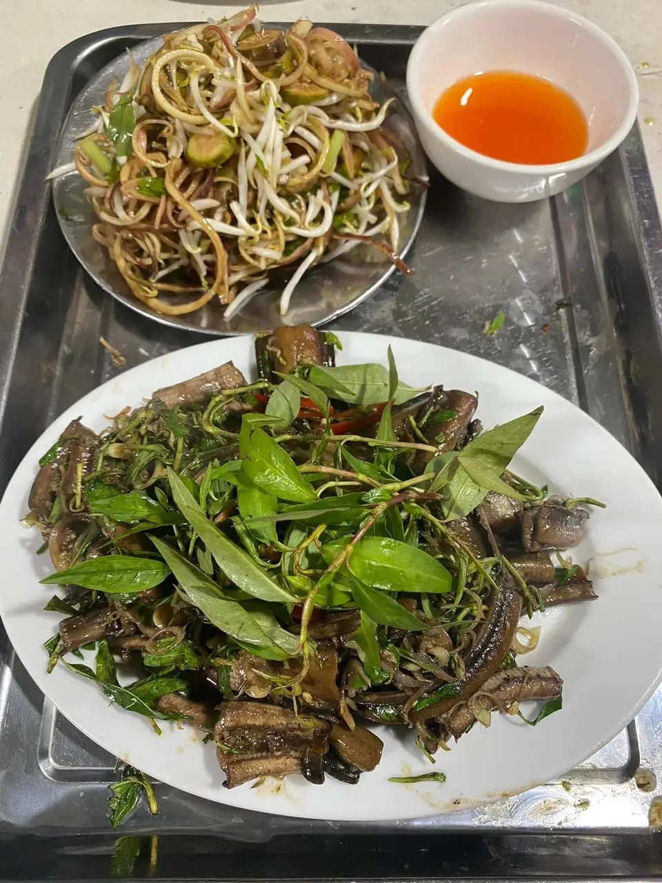 Hình ảnh Lươn xào sả ớt