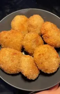 Hình ảnh Bánh Gà (5 cái)