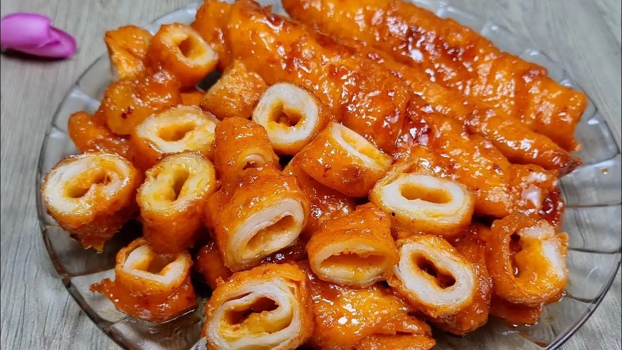 Hình ảnh cơm mì căn+  món kho