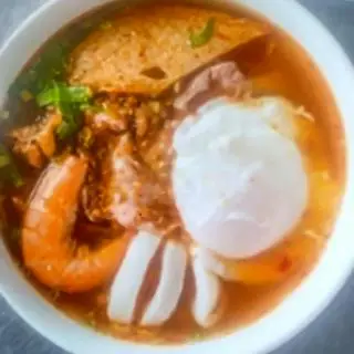 Hình ảnh Bún Thái hải sản trứng lòng đào