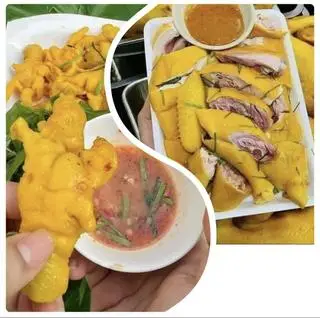 Hình ảnh Combo Nửa Con Gà Ủ Muối + 500 Gram Chân Gà Rút Xương Ủ Muối 