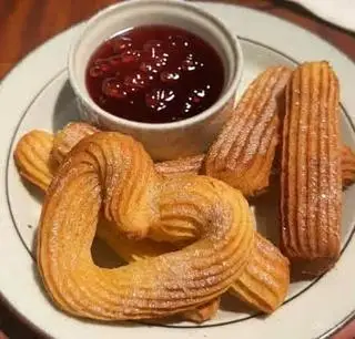Hình ảnh Bánh CHURROS HEART ❤️+ Sốt Việt Quất 