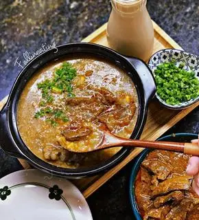 Hình ảnh cháo sườn thịt băm ngô 