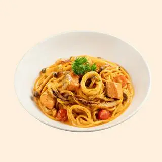 Hình ảnh Mỳ ý Cá hồi & Mực sốt Tomyum