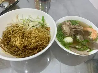 Hình ảnh Tô Đầy Đủ Khô ( Sốt Khô Đặc Biệt)
