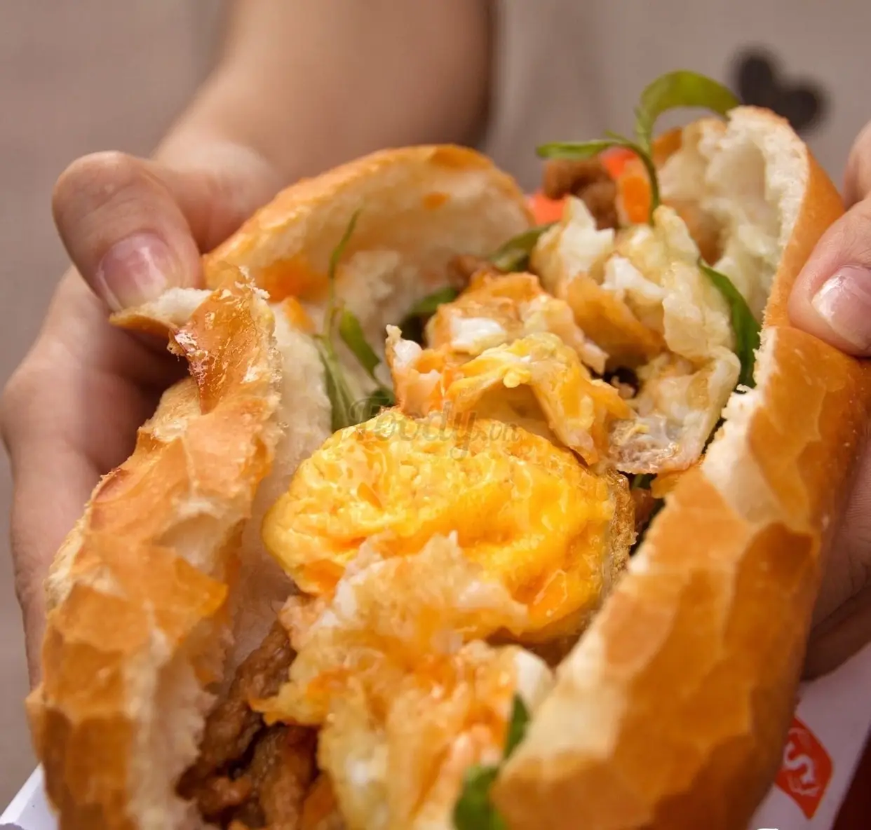 Hình ảnh Bánh mì trứng ruốc