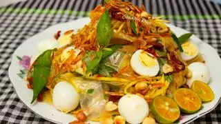 Hình ảnh Bánh Tráng Trộn Thập Cẩm
