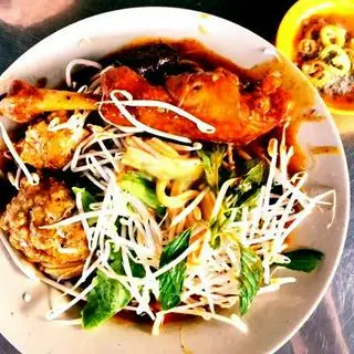 Hình ảnh Bánh tầm đùi gà+ tô đũa muỗn