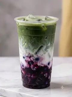 Hình ảnh Matcha latte việt quất