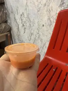 Hình ảnh 1 hũ nước sốt thần thánh