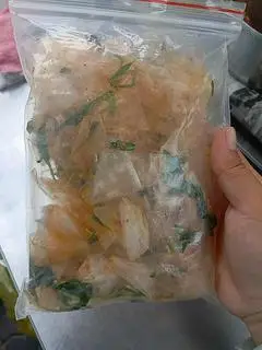 Hình ảnh bánh tráng trộn muối nhuyễn 