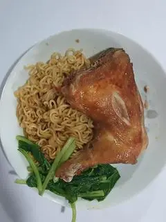 Hình ảnh Mì Trộn phô mai Đùi Gà Lớn 